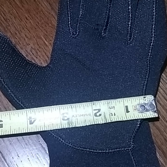 SWIMMERS GLOVES - Picture 10 of 10